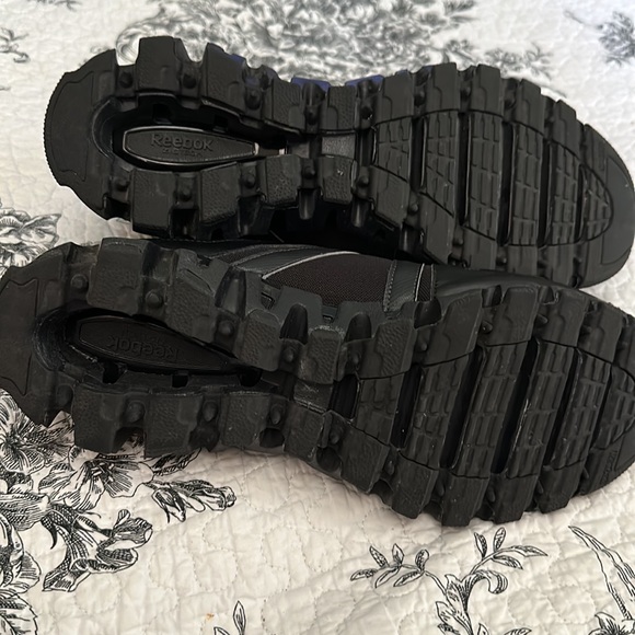 Reebok Zigtech Memory Tech LT Sneakers - Picture 8 of 8